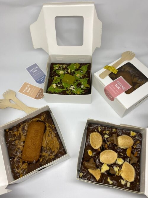 brownies and box Lotus Mini Fudgy Brownie